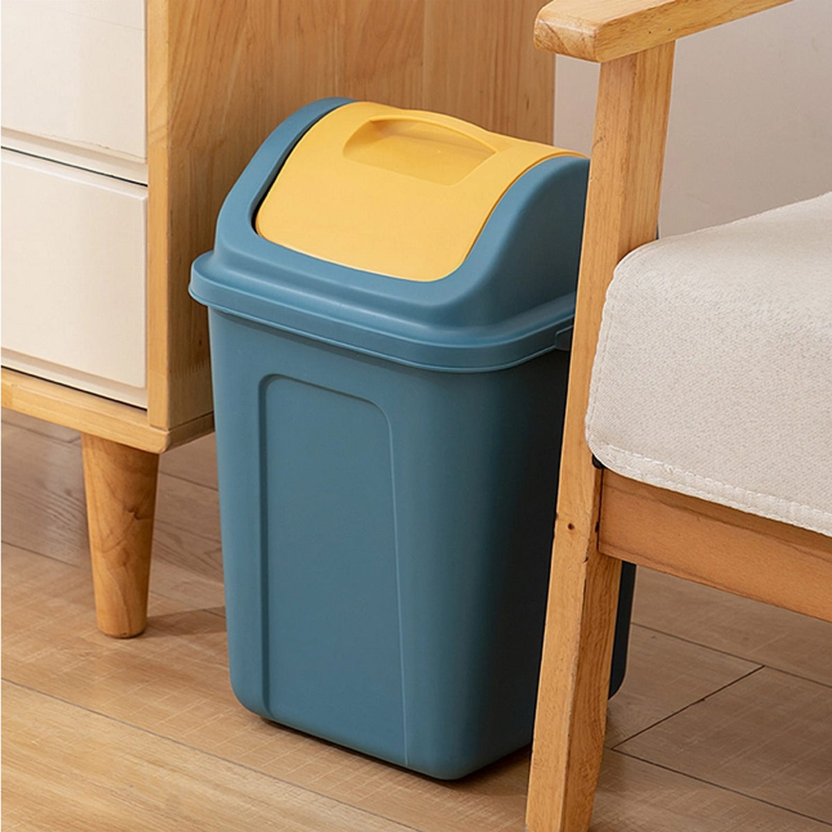 Plastic Waste Bin with Swing Lid 10 L