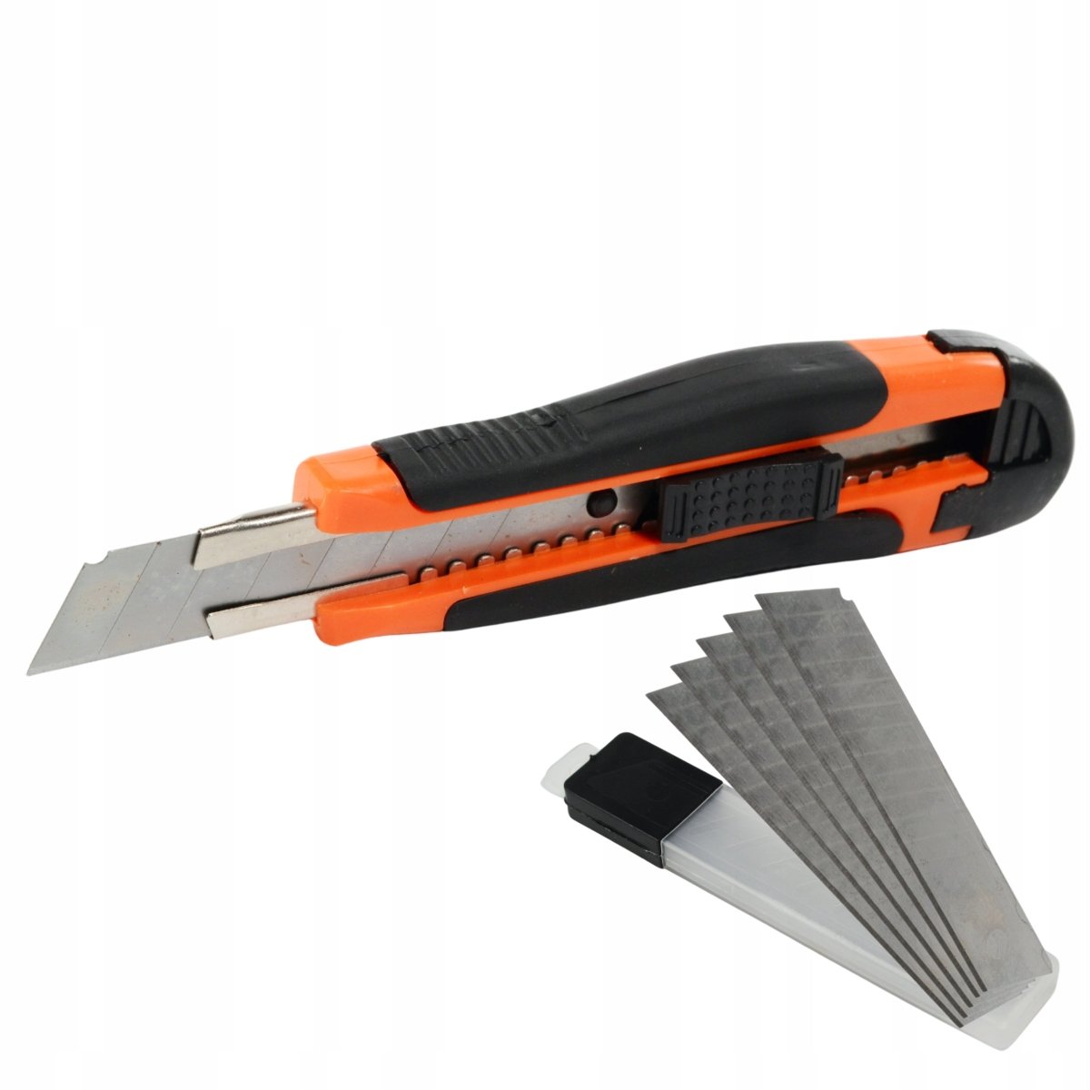 100-osaline tööriistakomplekt kohvriga