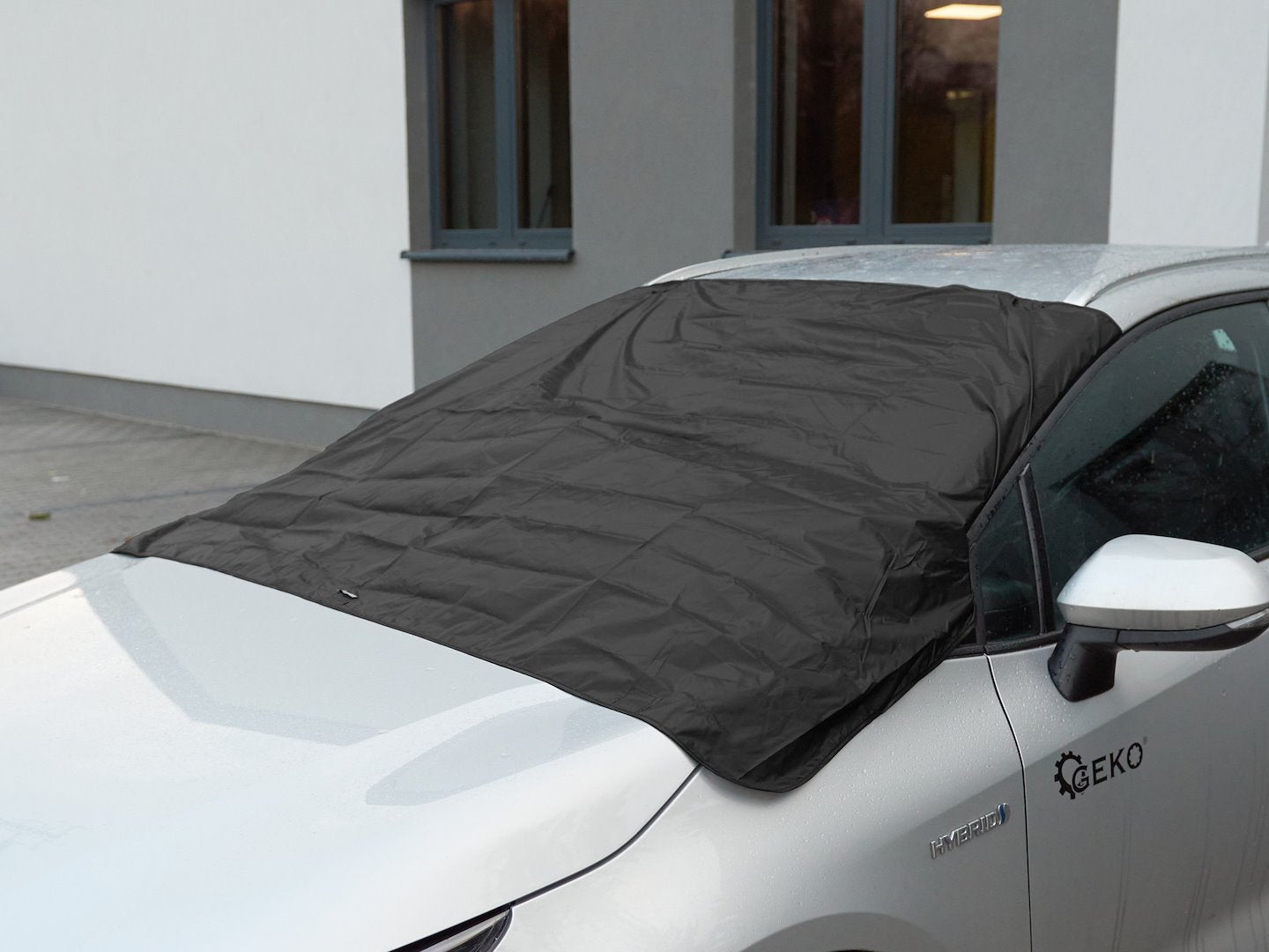 Winter windshield anti-frost mat with magnets 170x120 cm