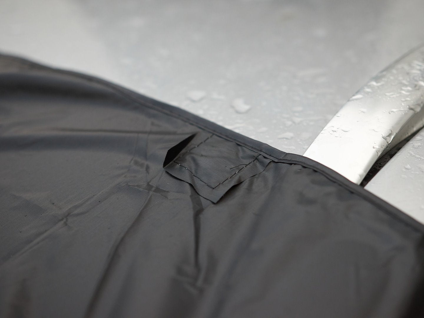 Winter windshield anti-frost mat with magnets 170x120 cm