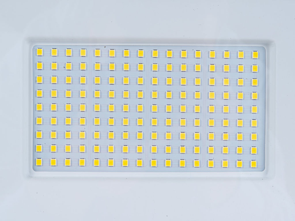 LED floodlight 100W with construction tripod – cold white color 6500K