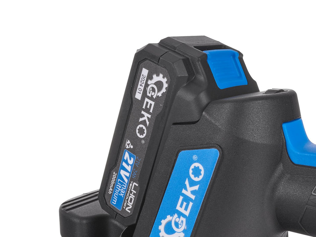Tile vibration tool with battery-powered vacuum suction cup set