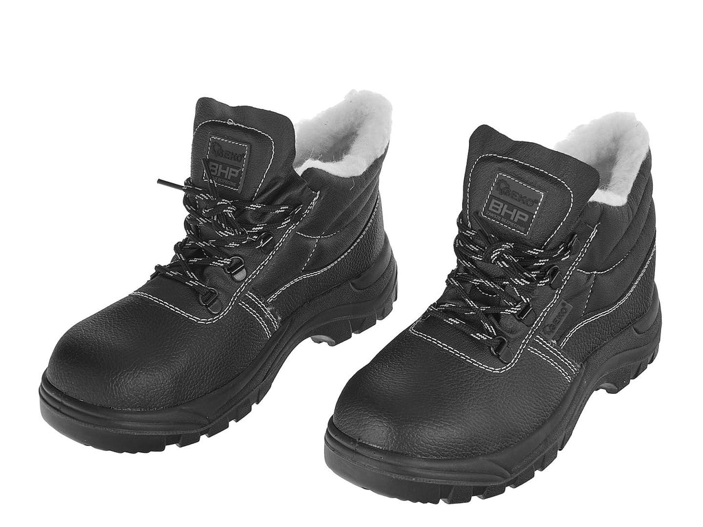 Insulated safety shoes S3 SRC – size 43