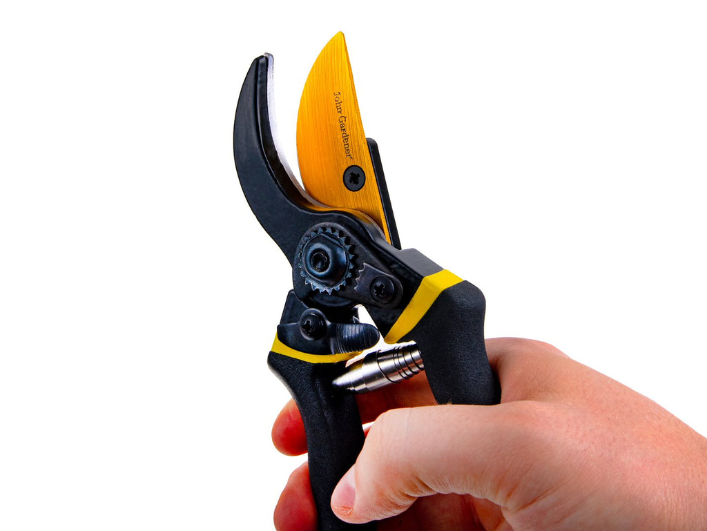 Garden pruner with bypass blade, 210 mm, 65Mn, anti-slip