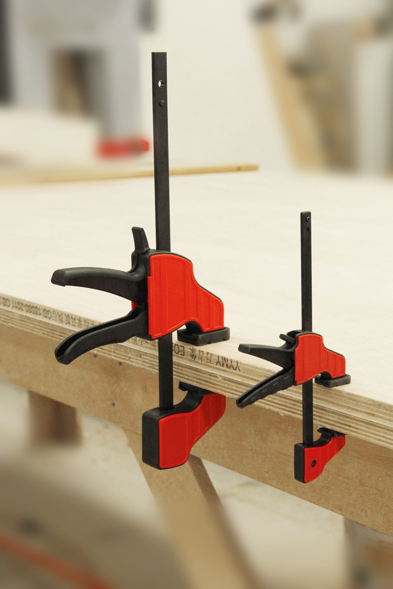 Puusepa klamber 90kg - 18'' - 450 x 60 mm KD10706