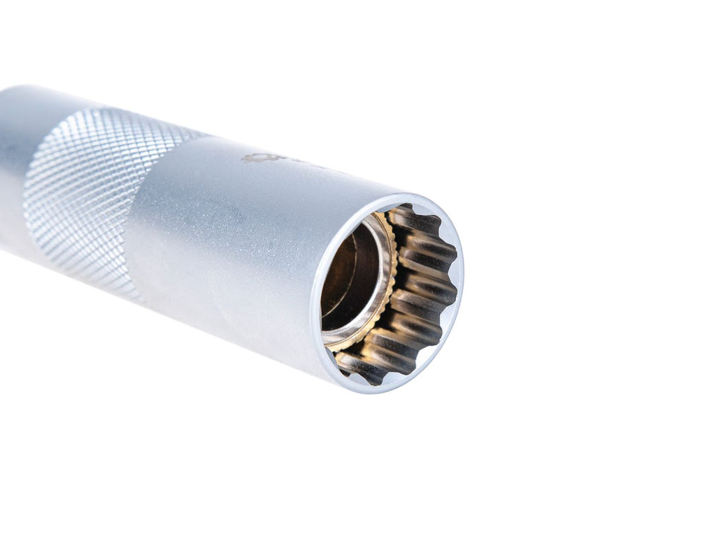 3/8" drive, 14 mm thin-walled spark plug socket with universal joint