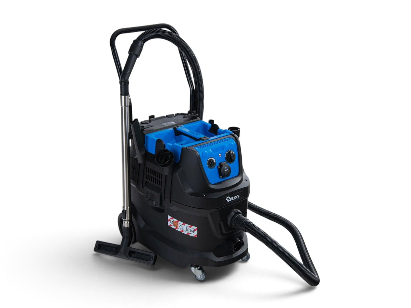 1600 W industrial vacuum cleaner with automatic filter cleaning