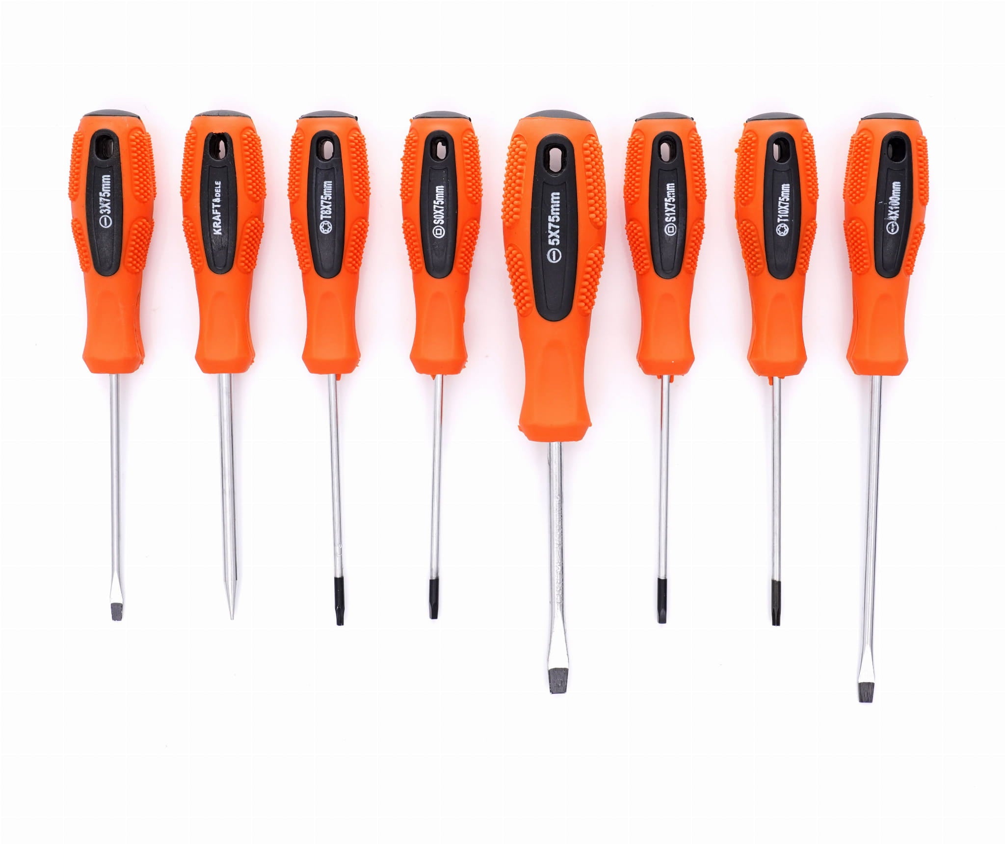 100 tk kruvikeeraja ja otsikute komplekt KD10957