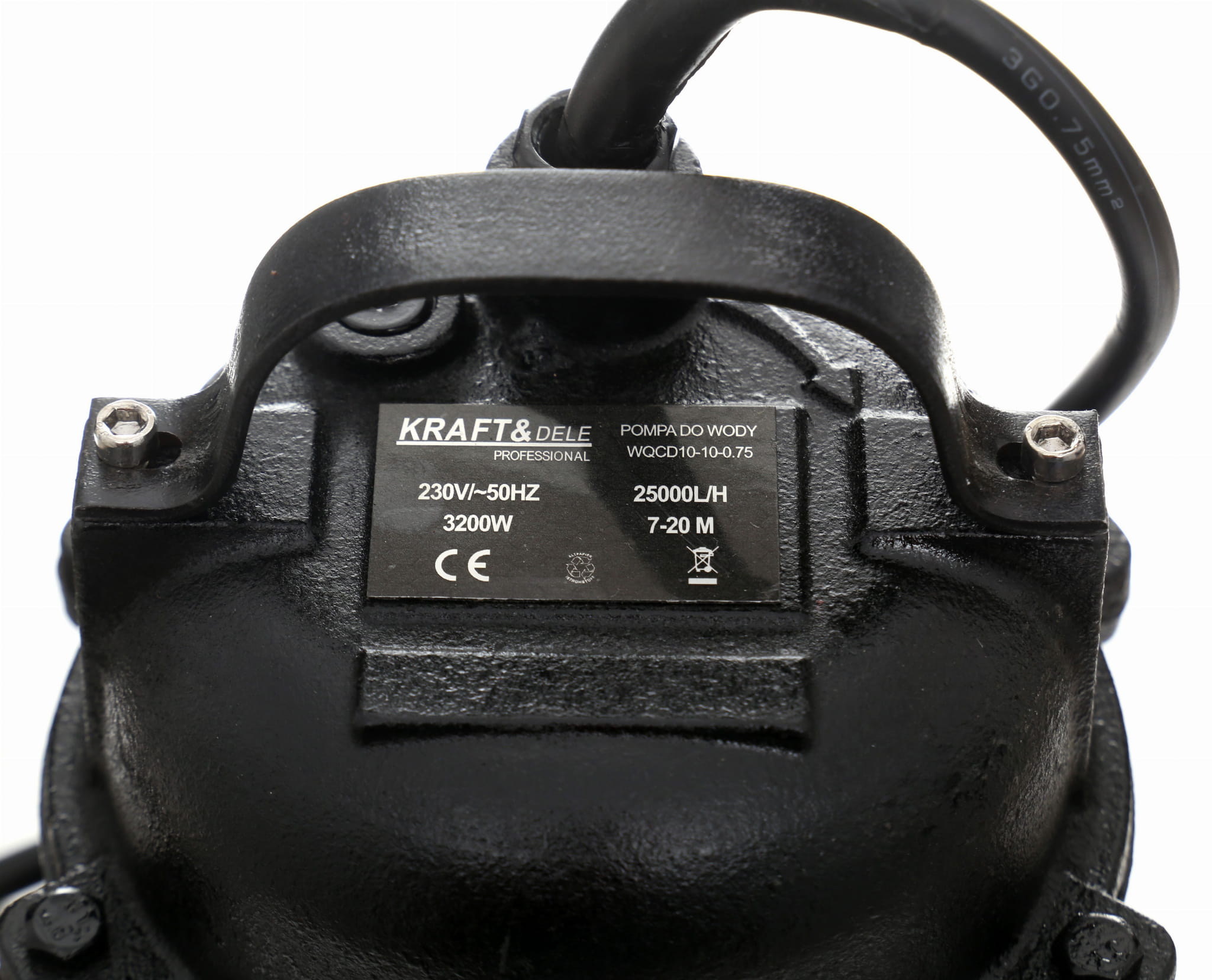 SUBMERSIBLE WATER PUMP WITH GRINDER 3200W KD764