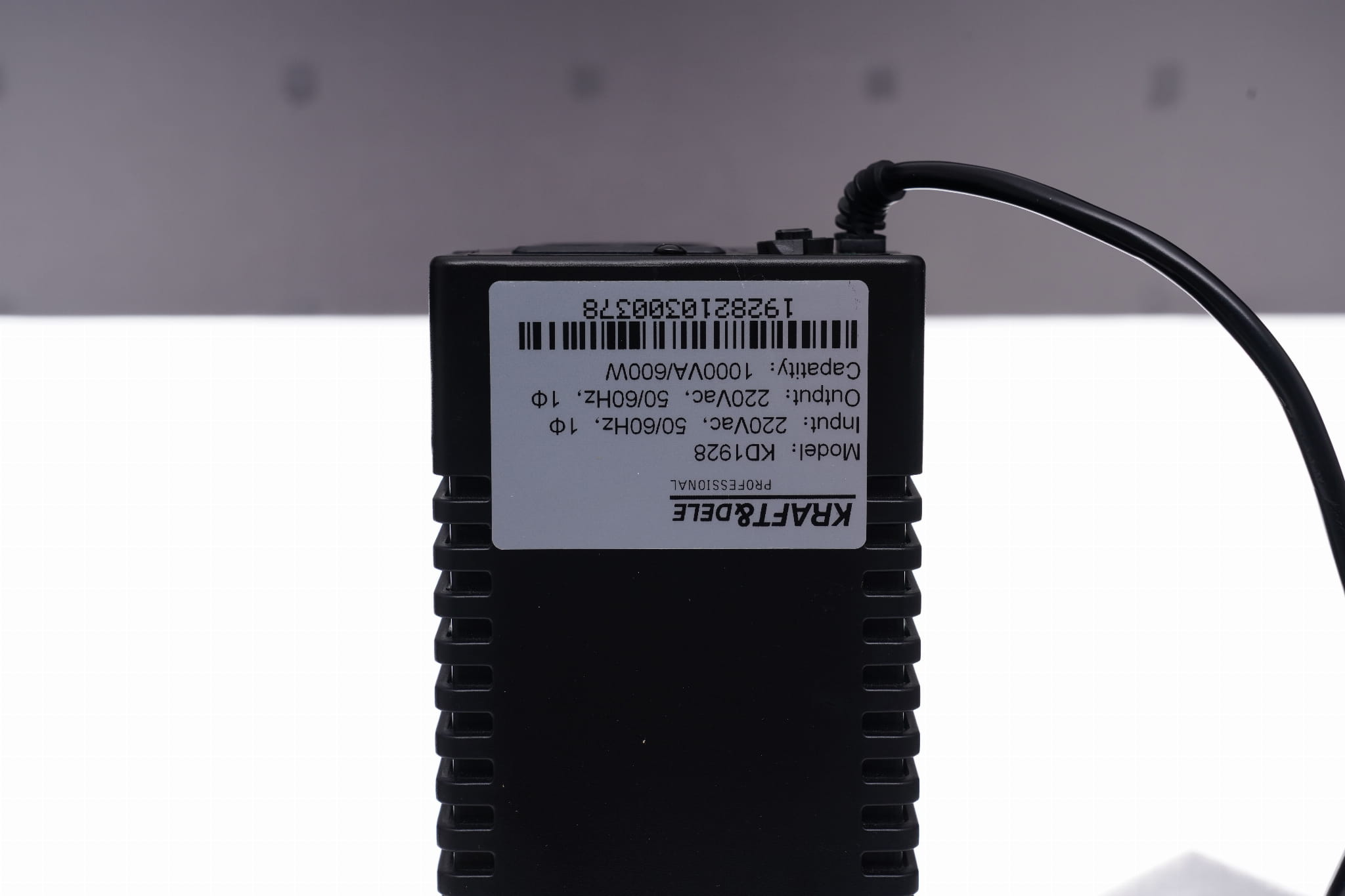 Emergency Power Supply UPS 1000VA LCD KD1928