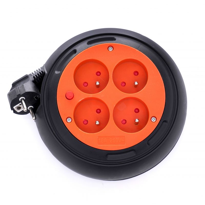 RETRACTABLE EXTENSION CORD 6M KD4038