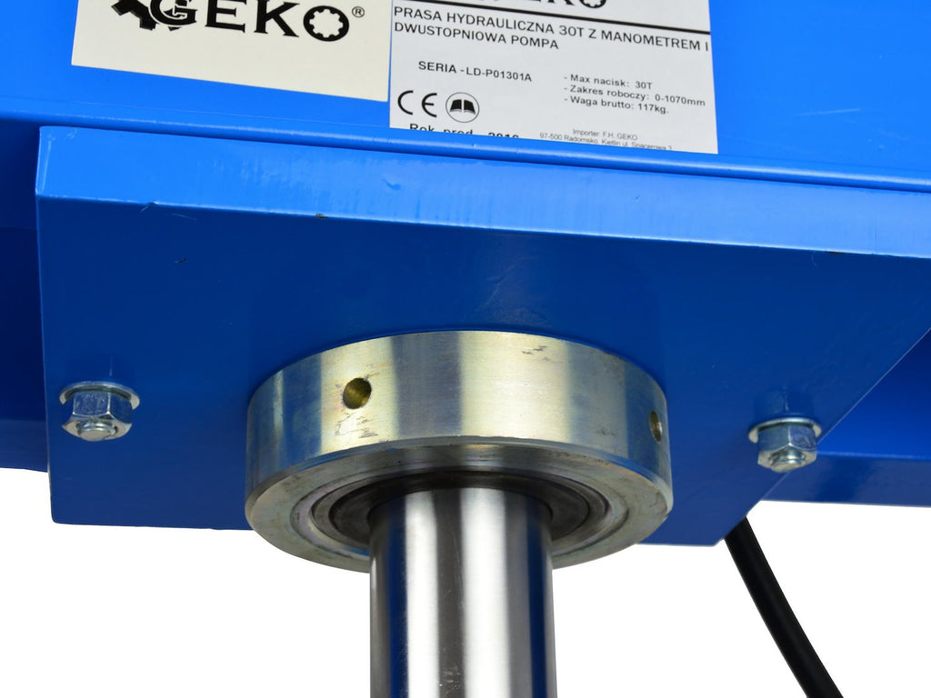 30 tonne Shop Press with 2-Speed Hand Pump and Gauge