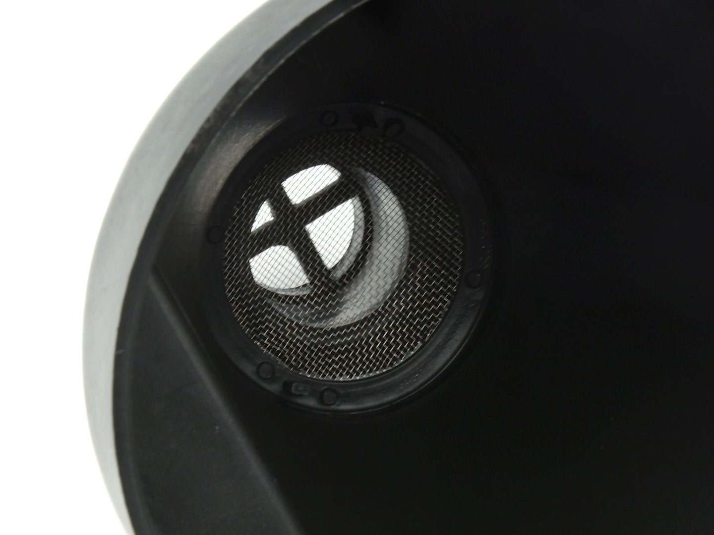 Oil funnel with strainer