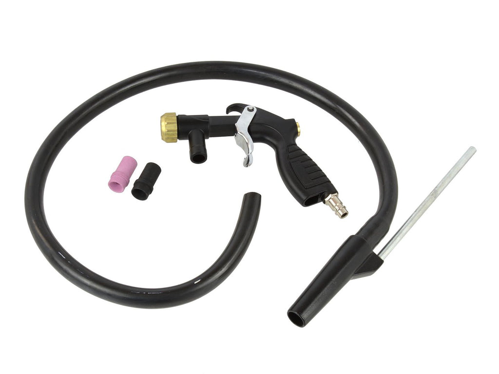 Sandblasting gun with metal and ceramic nozzles and suction hose