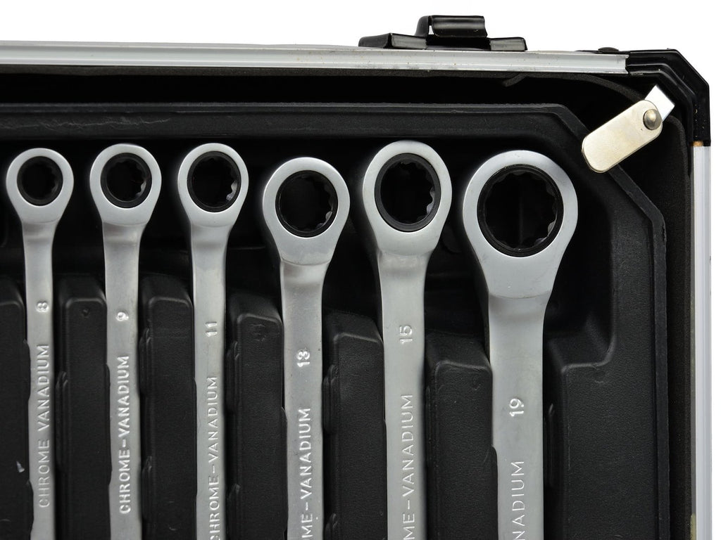 Tool set with ratchet wrench, aluminium case, 187 pcs