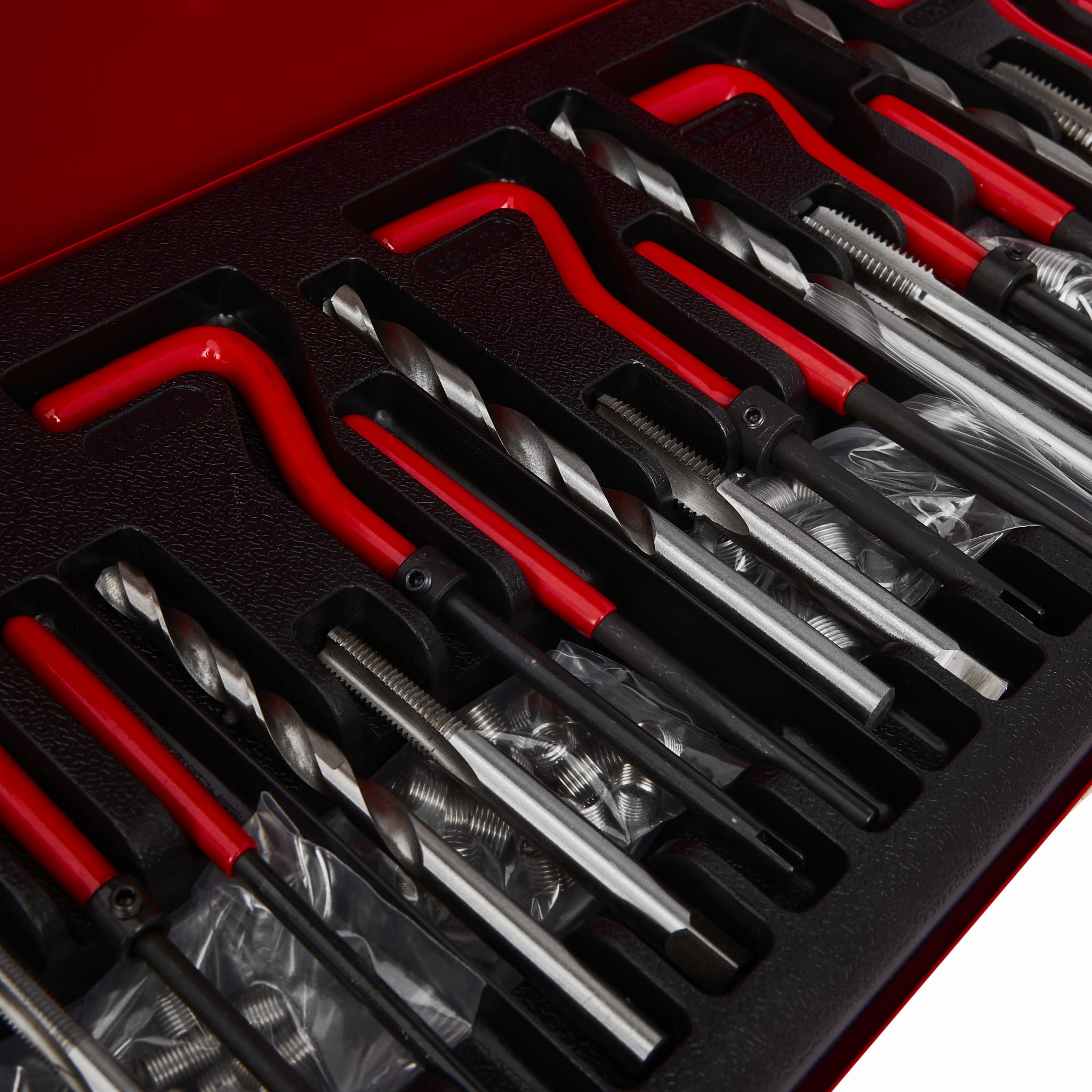 Thread repair tap set 131 pcs. KD10590