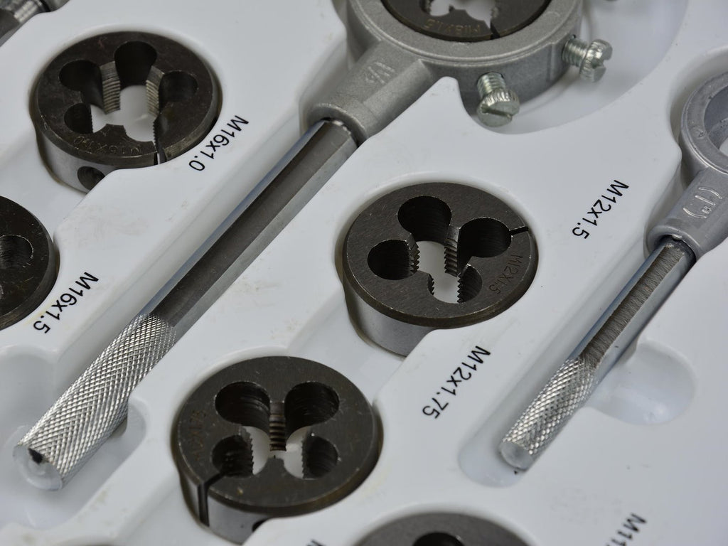 110-piece Metric Tap and Die Set M2-M18