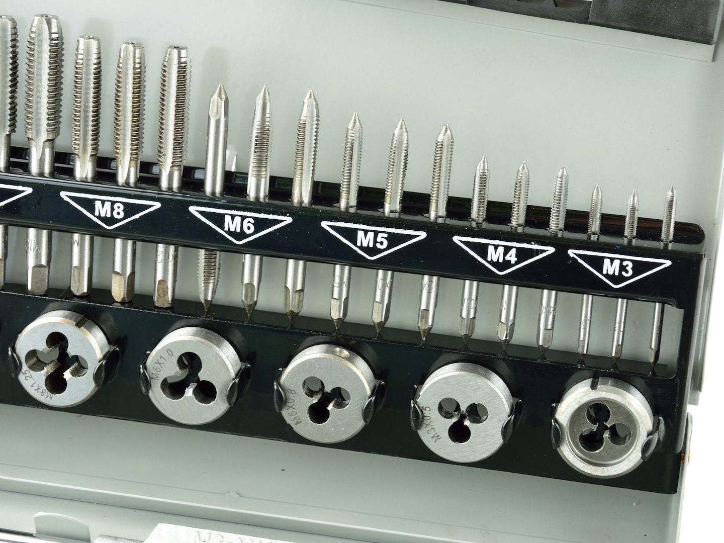 Taps and Dies Set M3-M12, 32 pcs
