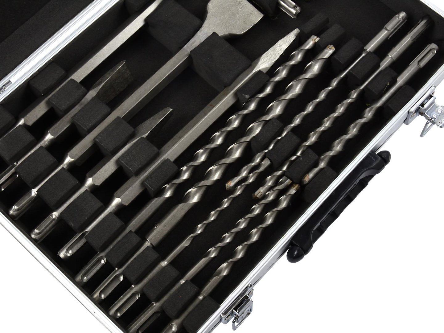Set of drills and chisels, 17 pcs