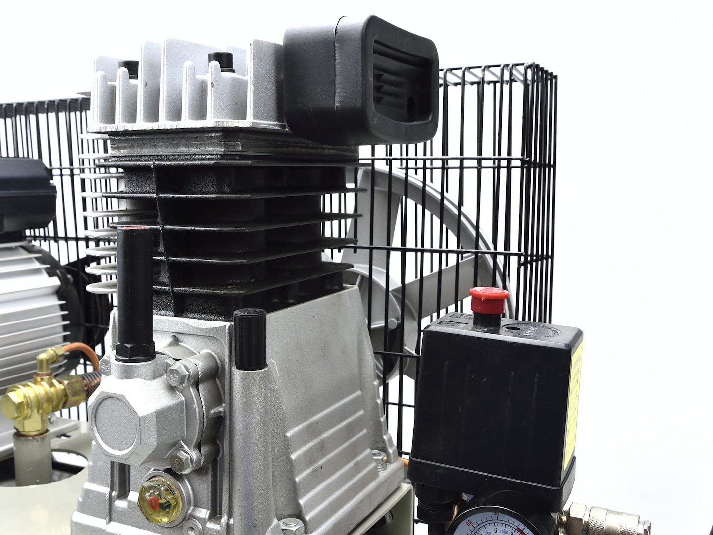 100L Oil-Lubricated Air Compressor Type Z — 8 bar, 390 L/min