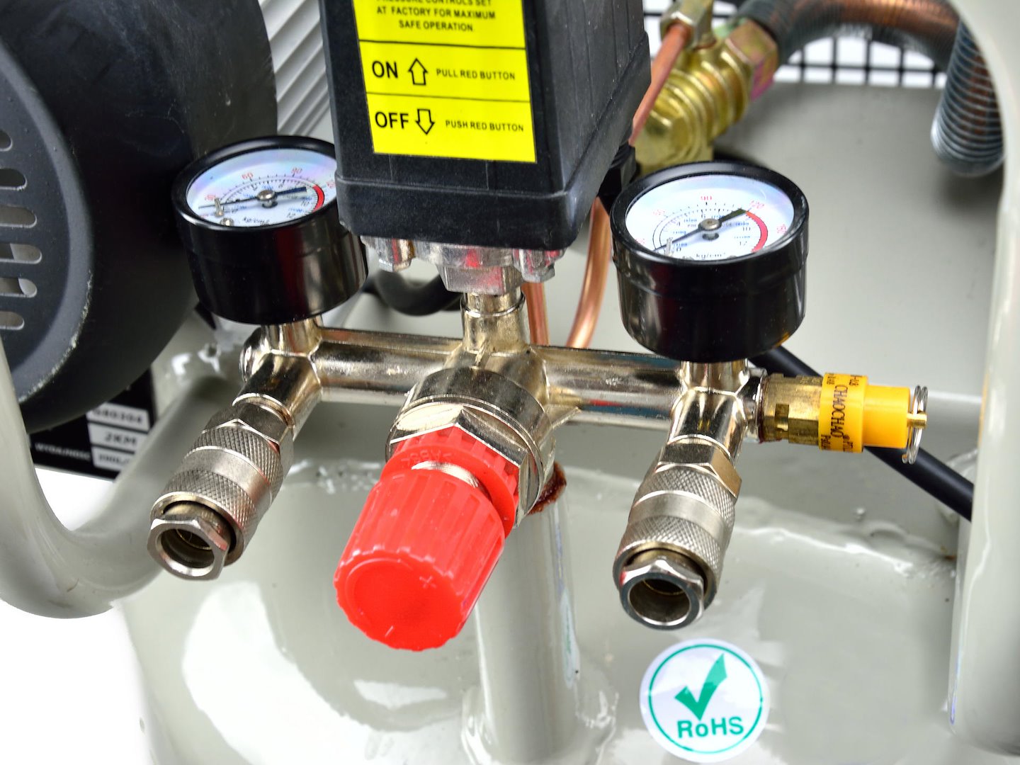 100 L Oil-Lubricated Air Compressor — Vertical Tank, 8 bar, 390 L/min