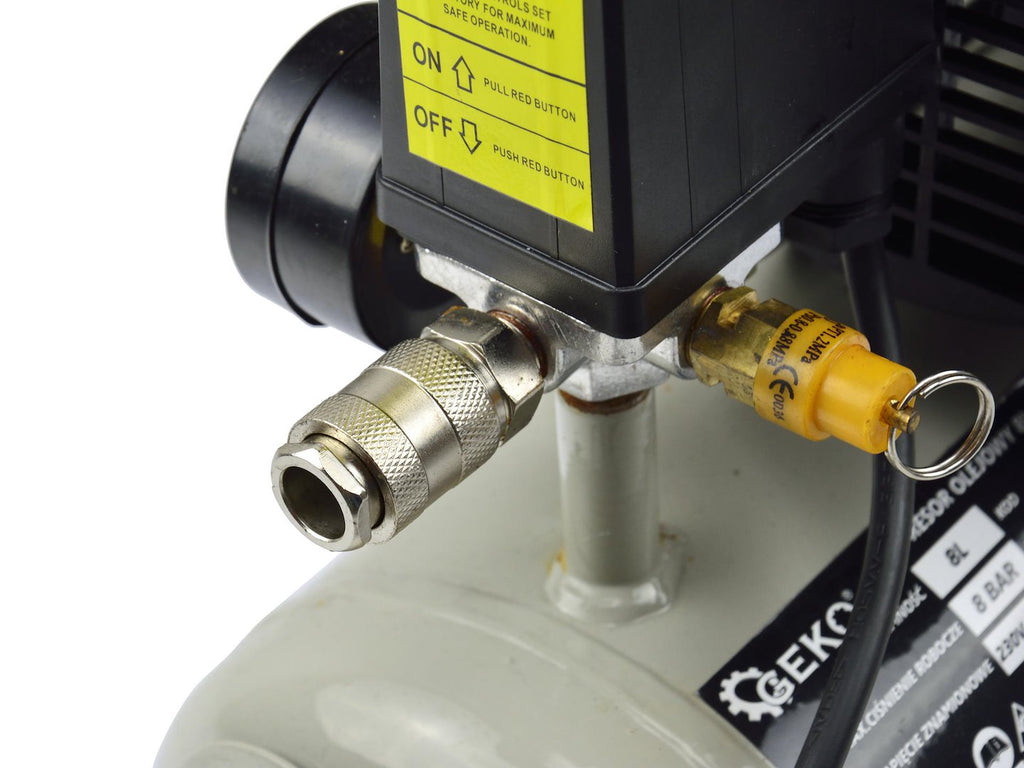 8L Oil-Lubricated Air Compressor — 8 bar, 118 L/min
