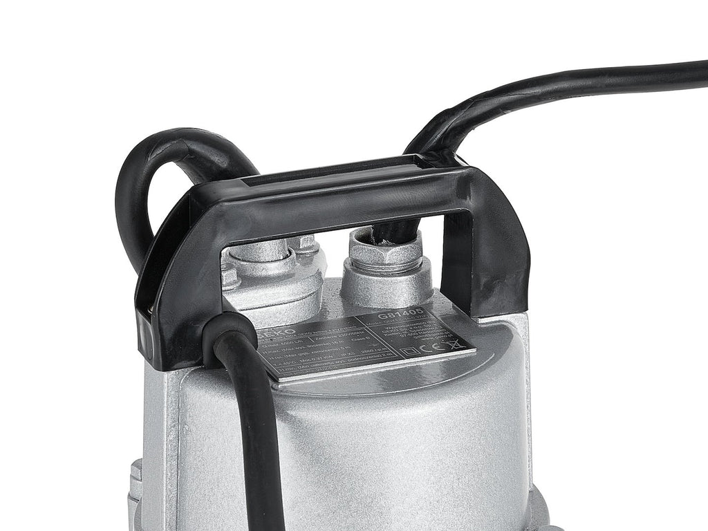 Submersible pump with float switch