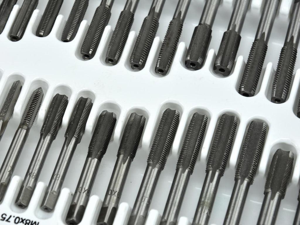 110 pcs metric tap and die set