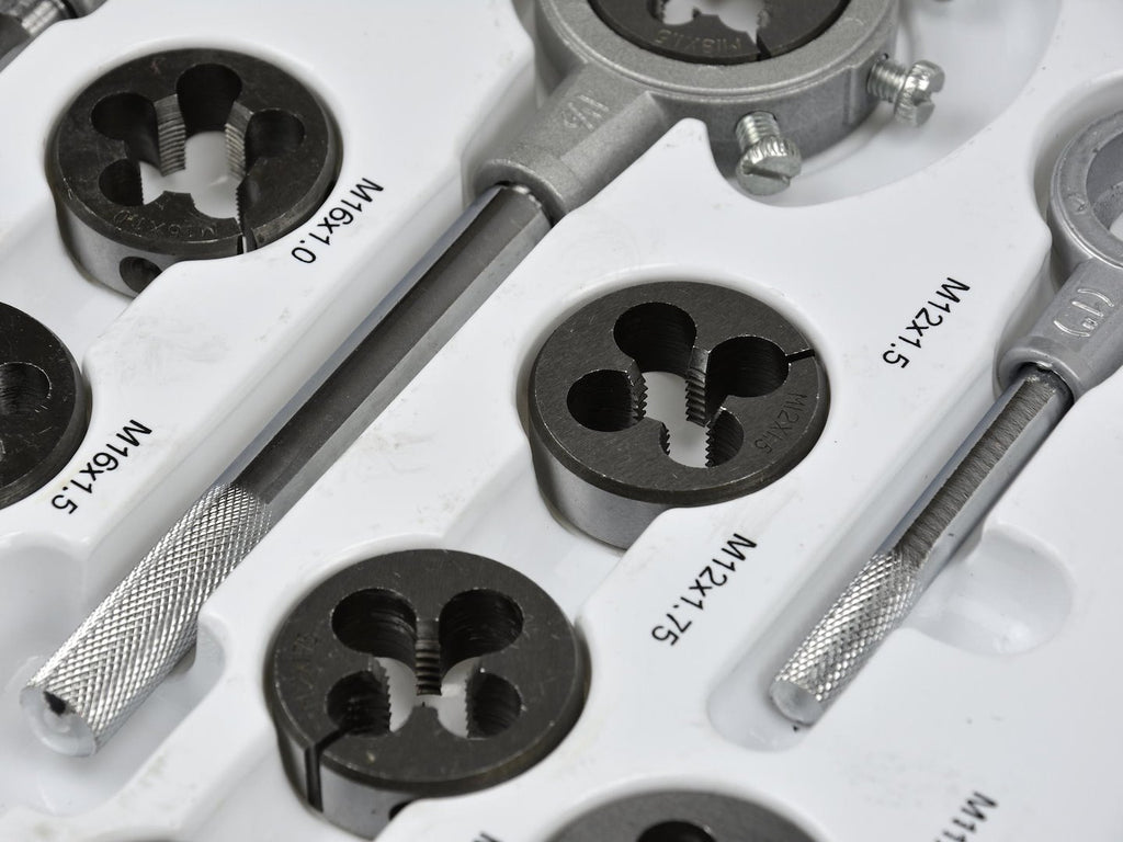 110 pcs metric tap and die set