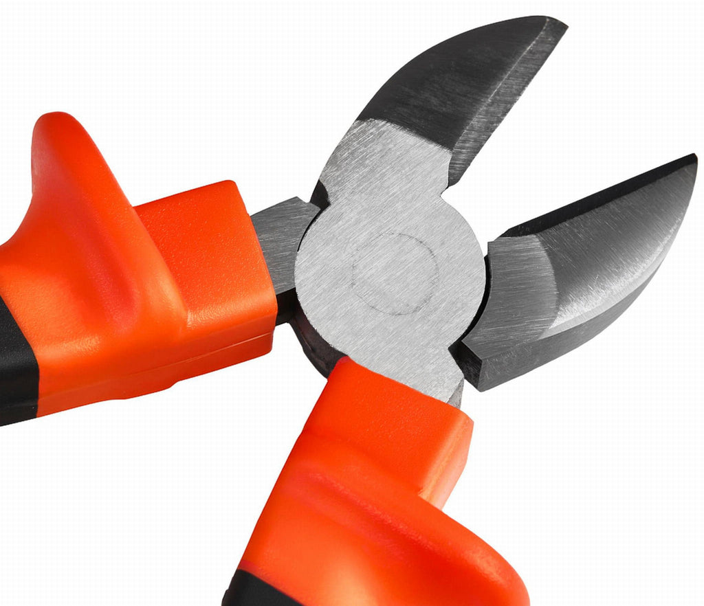 Cutting pliers