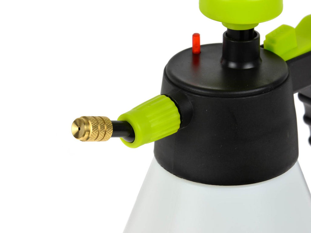 1.5 L Garden Hand Sprayer with Adjustable Nozzle