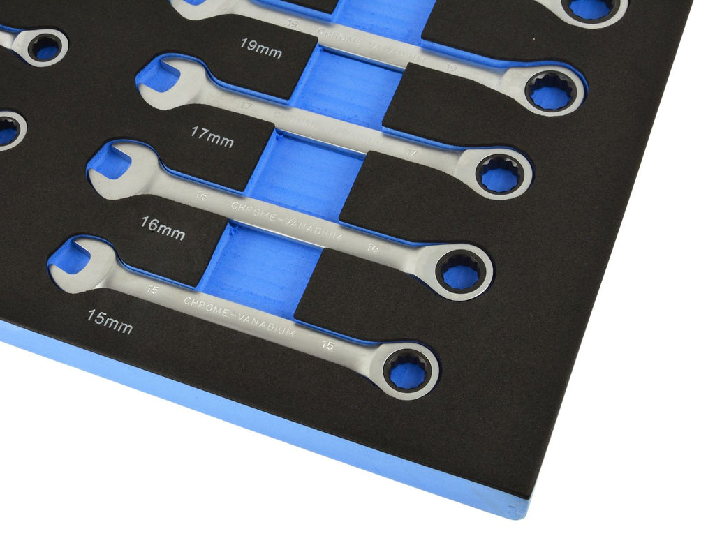 13-piece ratchet wrench set 8-22 mm