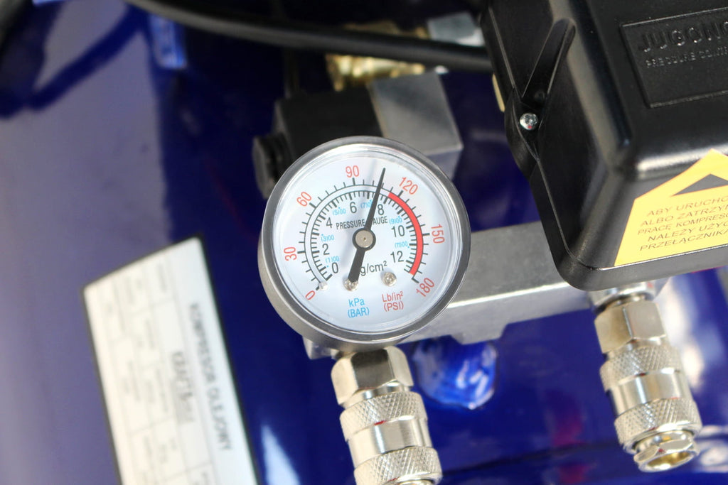 OIL-FREE COMPRESSOR 100L 6000W 660L/MIN BLUE KD4094