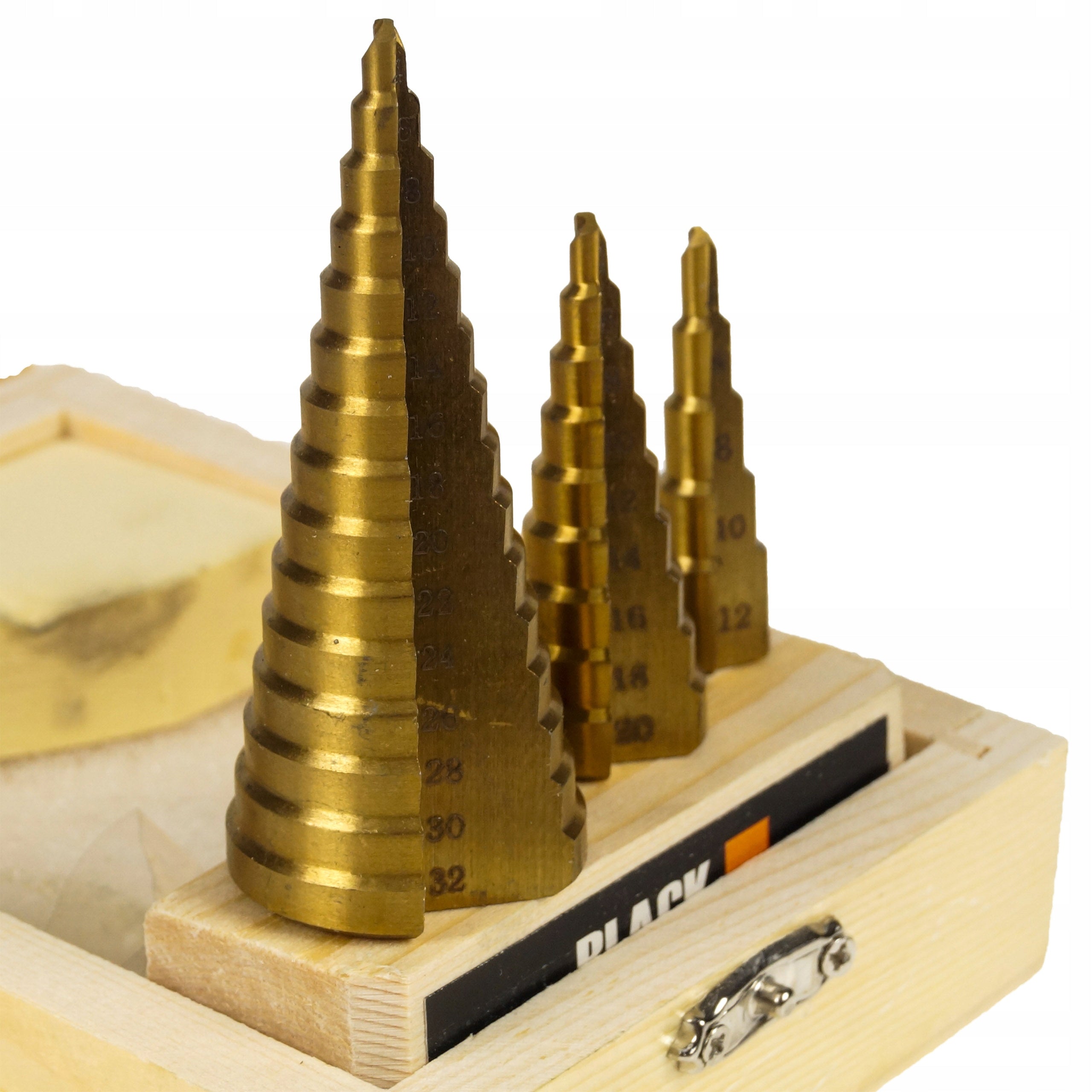 Titaanist HSS kooniline astmepuuride komplekt, 3 tk, 4-32mm