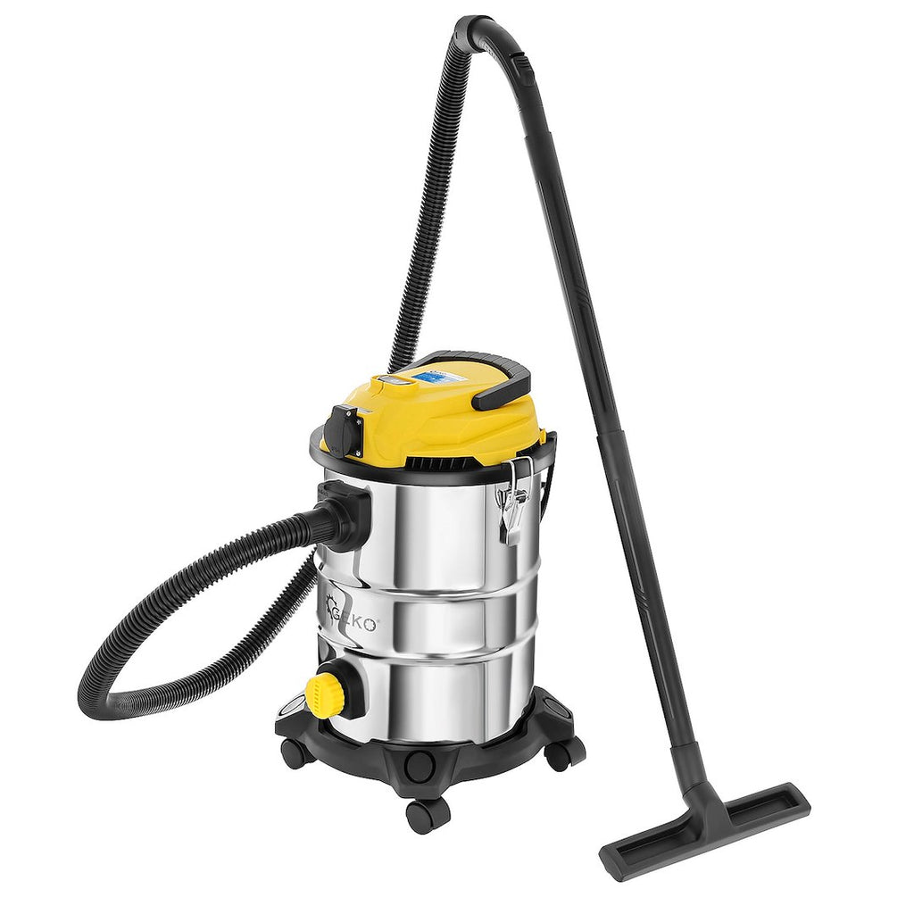 Wet and Dry Vacuum Cleaner 25L + Socket and Accessories