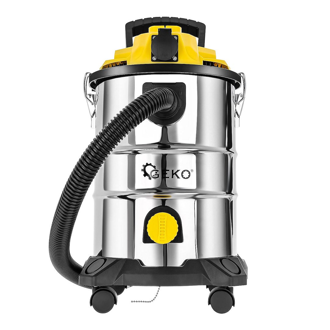 Wet and Dry Vacuum Cleaner 25L + Socket and Accessories