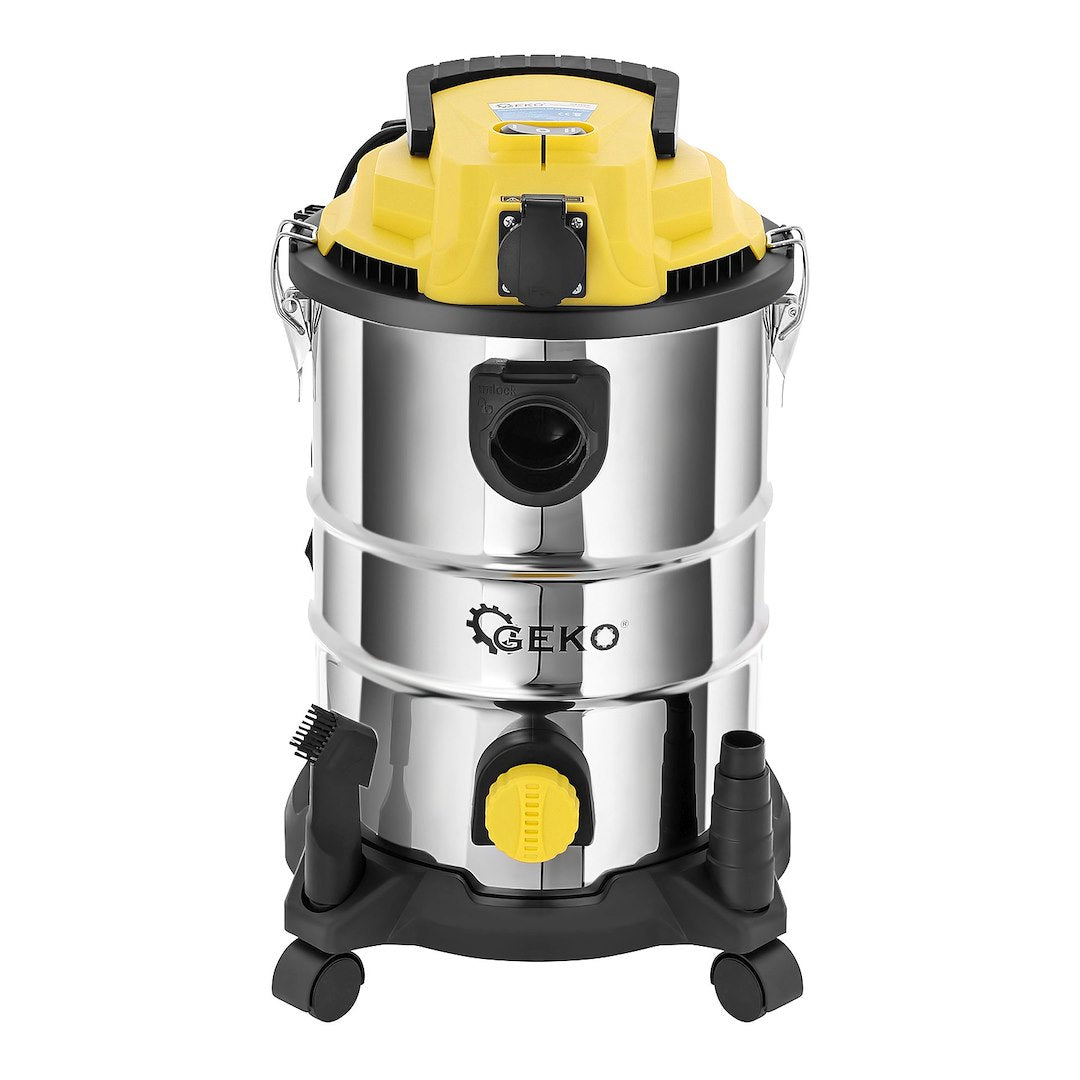 Wet and Dry Vacuum Cleaner 25L + Socket and Accessories