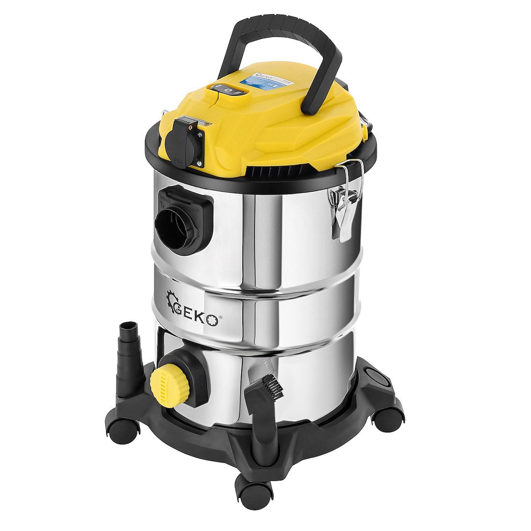 Wet and Dry Vacuum Cleaner 25L + Socket and Accessories