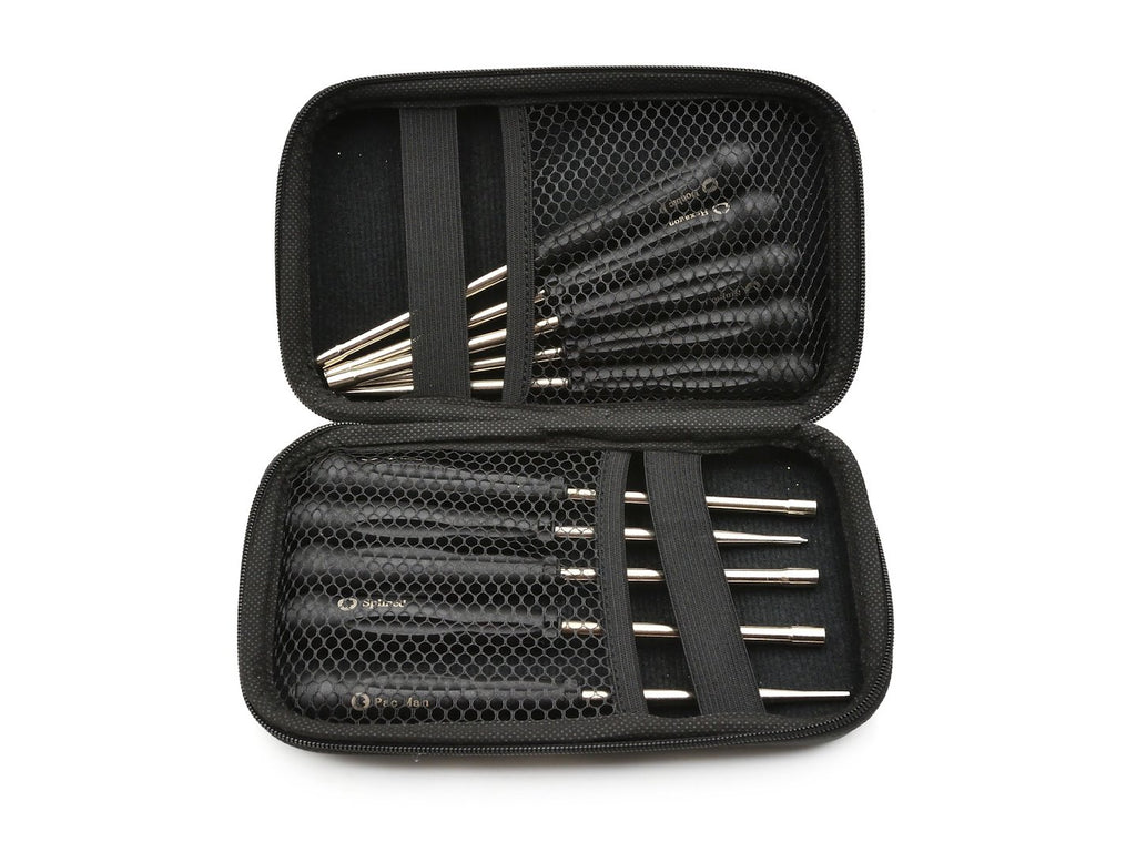 Set of wrenches for carburetor adjustment