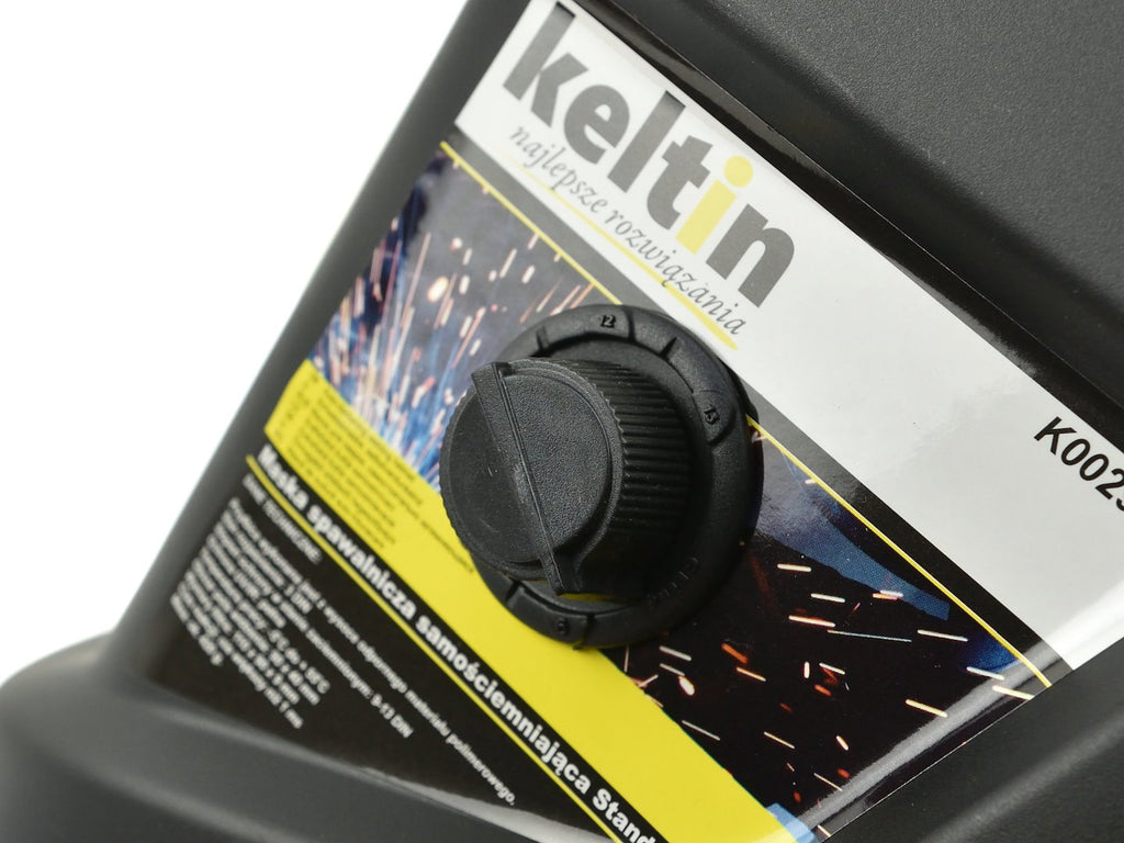 Auto-darkening welding mask