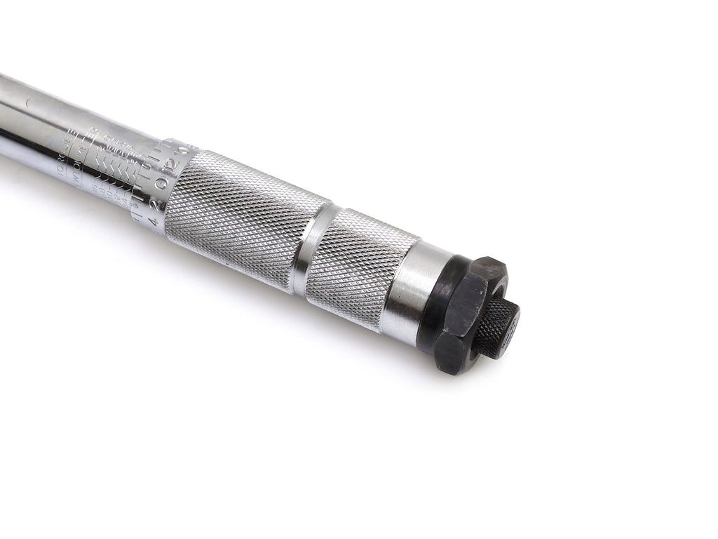 Torque wrench 1/2" 28 - 210 Nm + sockets + bar