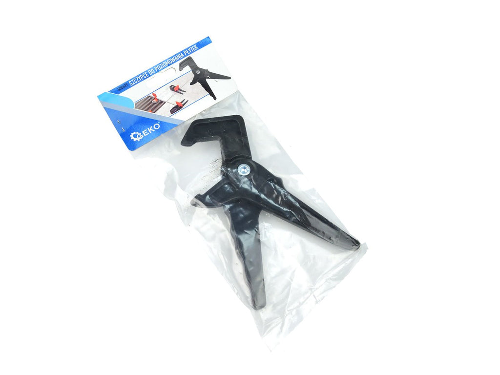 Pliers for leveling system (50)