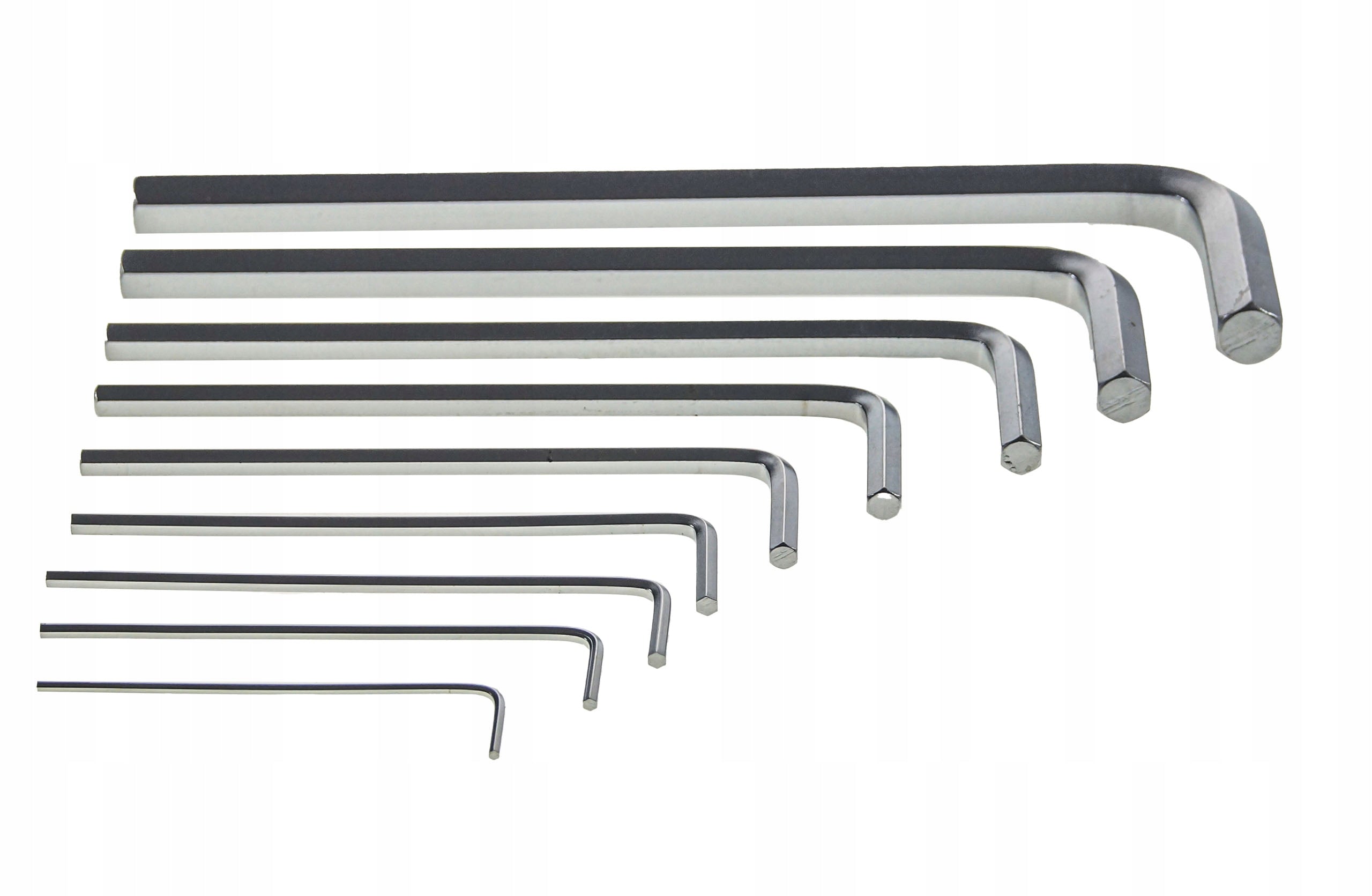 9-osaline mustade CRV kuuskantvõtmete komplekt