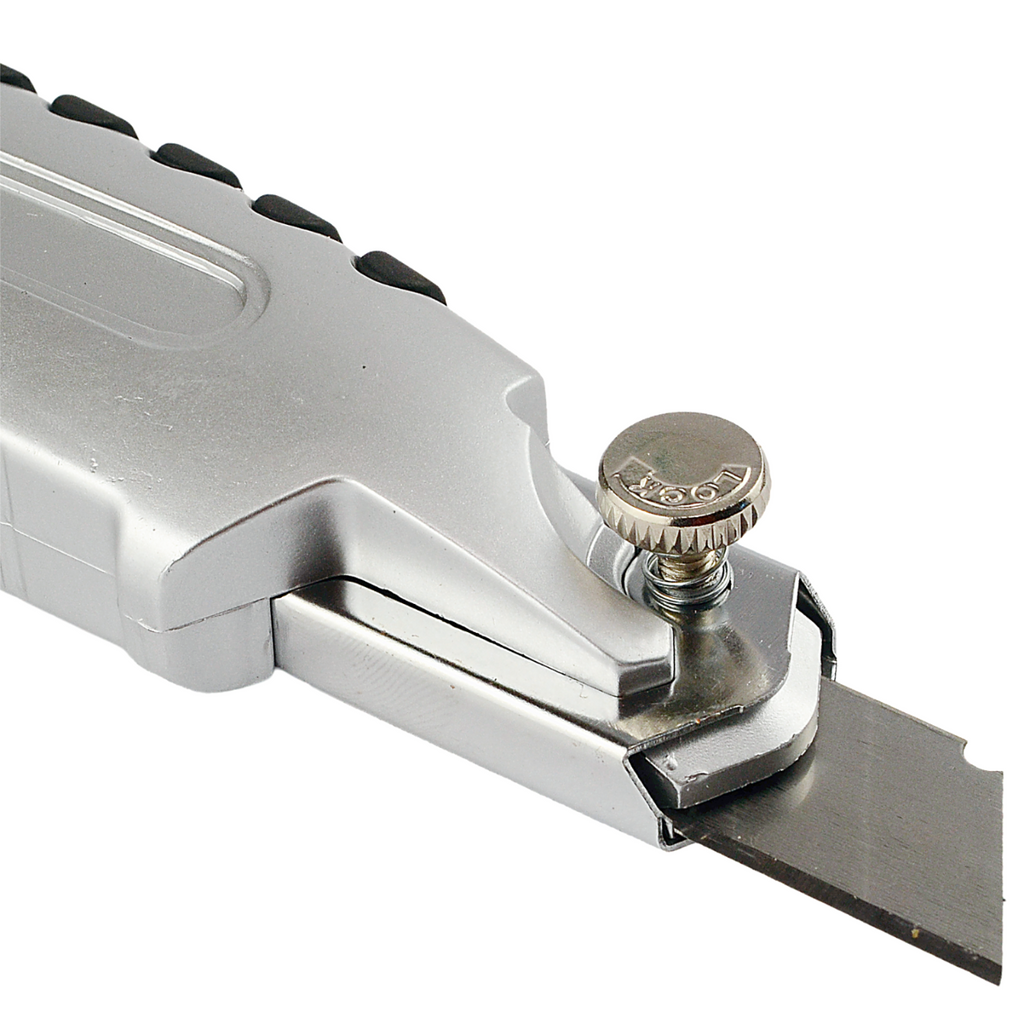 Metallist tapeedinoa hoidikuga, 18mm murdeteraga, 5x 18mm terad