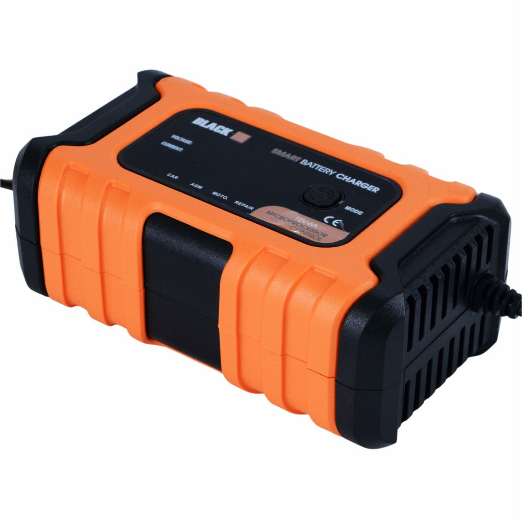 Automaatne 12V autoakulaadija parandamisfunktsiooniga