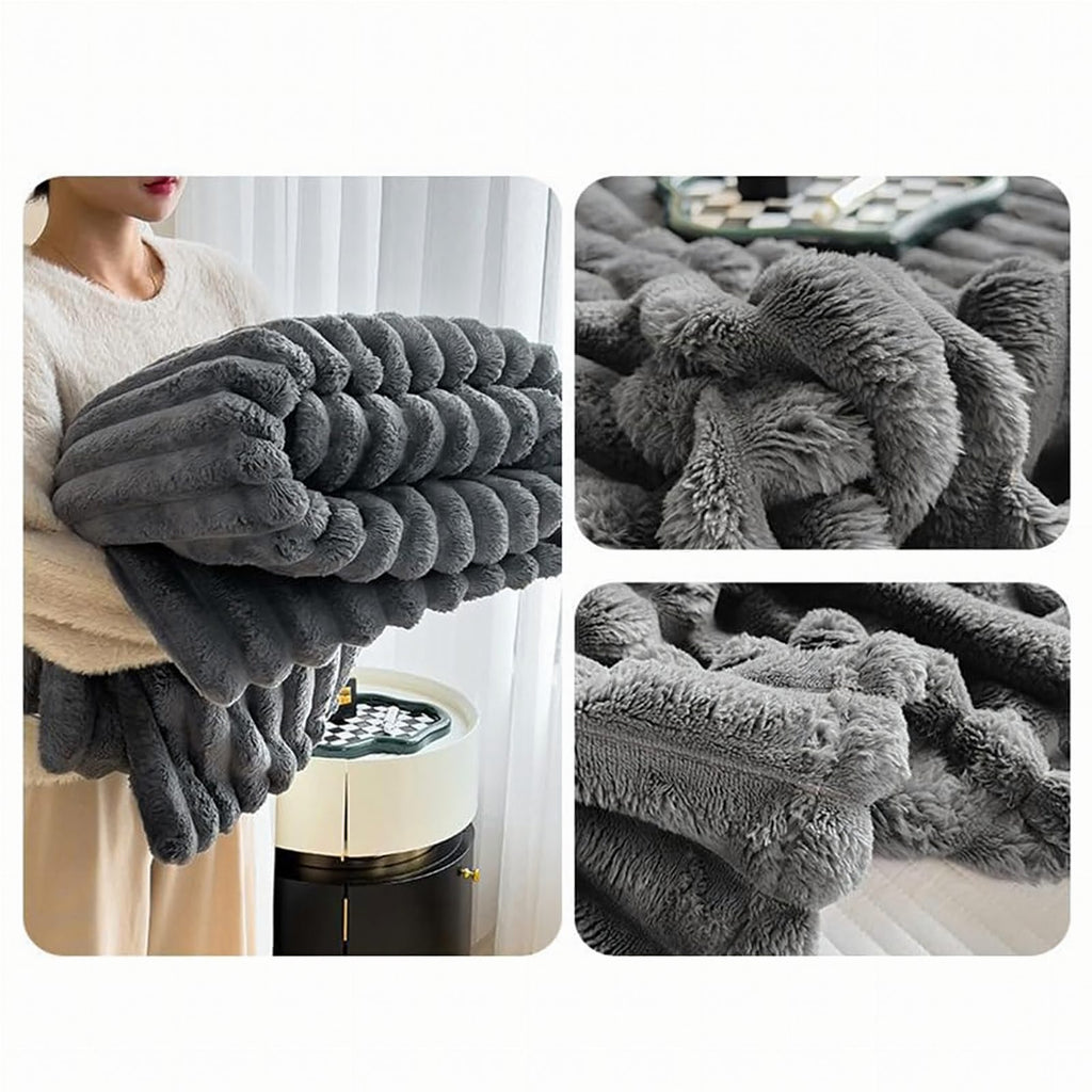 Dekoratiivne mikrokiust pleed reljeefsete triipudega 200 × 220 cm RC-K-2065