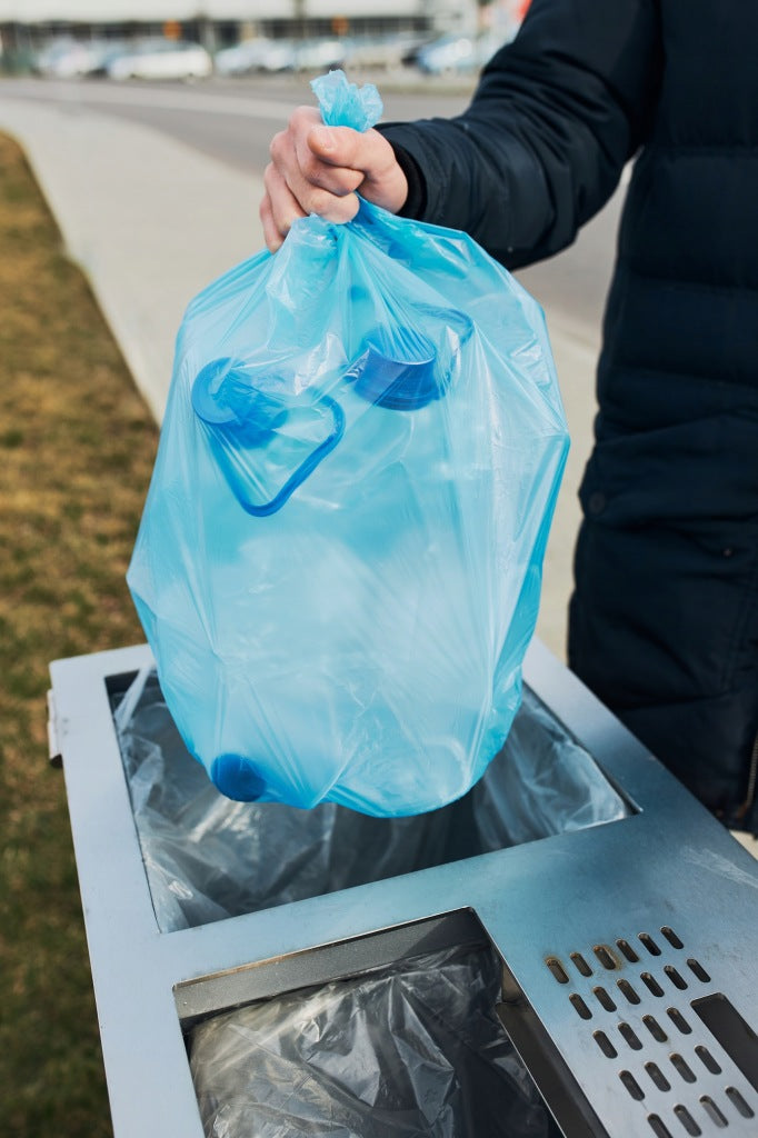 Universaalsed tugevad sinised nöörsulguriga prügikotid 35 l 150 tk RC-K-2917
