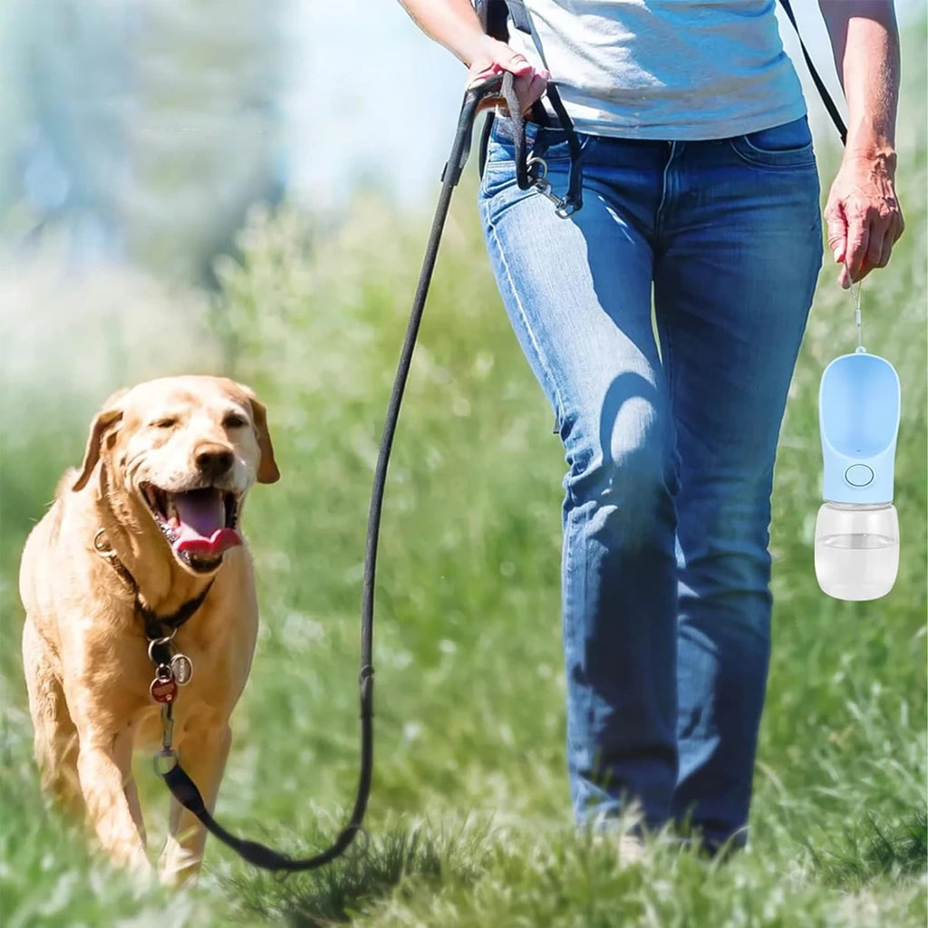 Kaasaskantav 350ml veepudel kausiga koertele ja kassidele