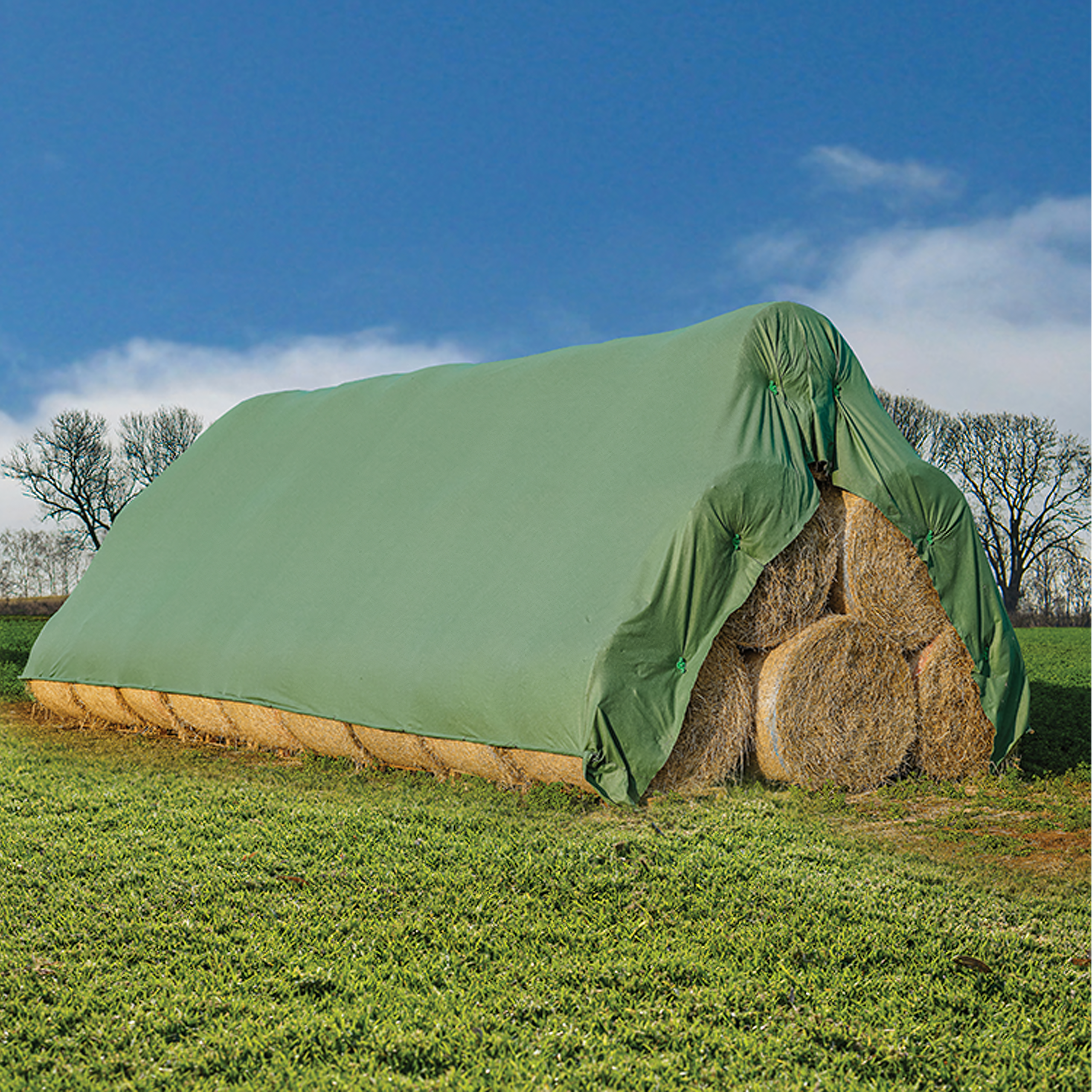 Kaitsev lausriie õlgede ja heina katmiseks 9,8 × 12,5 m 140 g/m² RC-K-2101-14385