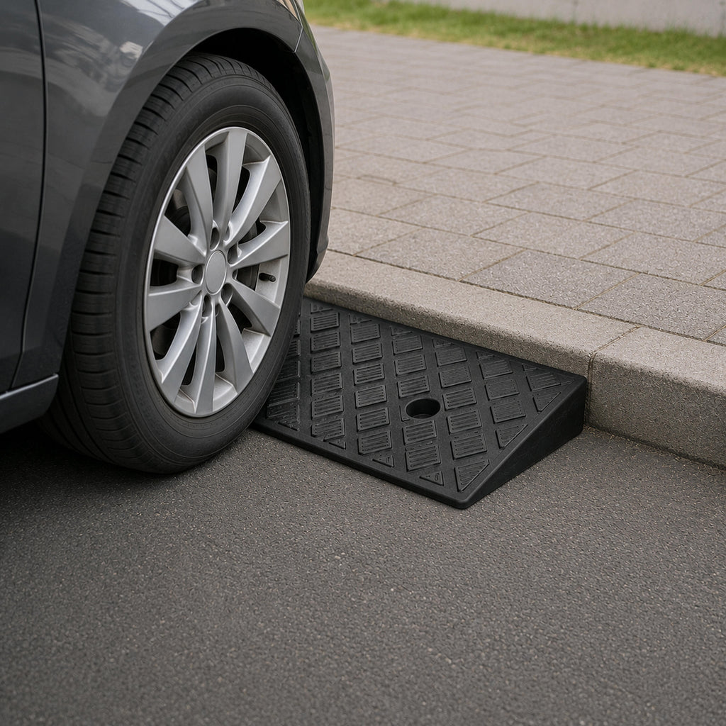 Autotõus teeäärsele äärekivile 3 cm koos kruvidega